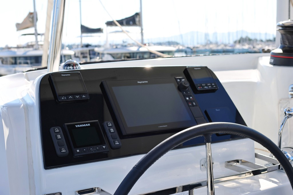 Yacht LAGOON - 42 "Dear John"