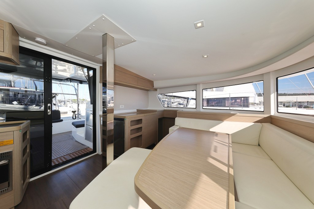 Yacht LAGOON - 42 "Dear John"