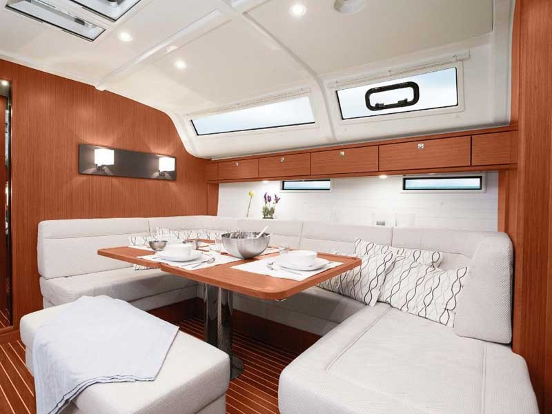 Yacht BAVARIA - Cruiser 51 "Adria Ivana"