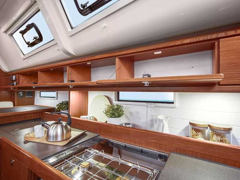 Yacht BAVARIA - Cruiser 51 "Adria Ivana"