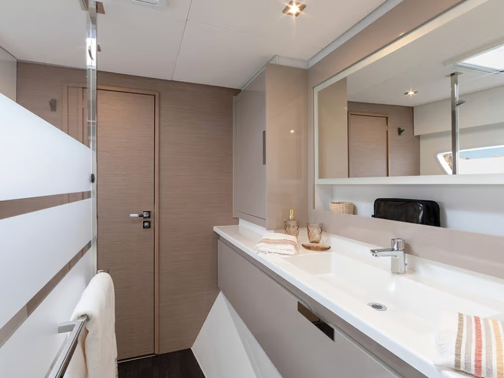 Yacht FOUNTAINE PAJOT - Elba 45 "Maravigghia"