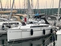 Yacht BAVARIA - Cruiser 34 "Happy"