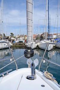 Yacht BAVARIA - C42 "Mauvic"