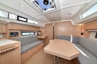 Yacht BAVARIA - C42 "Mauvic"