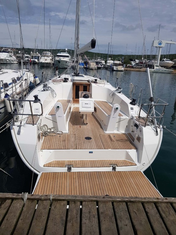 Yacht BAVARIA - Cruiser 41 "Bella"