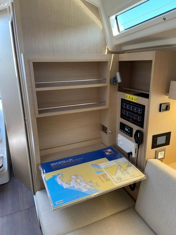 Yacht BENETEAU - Oceanis 34.1 "Ka Nani"