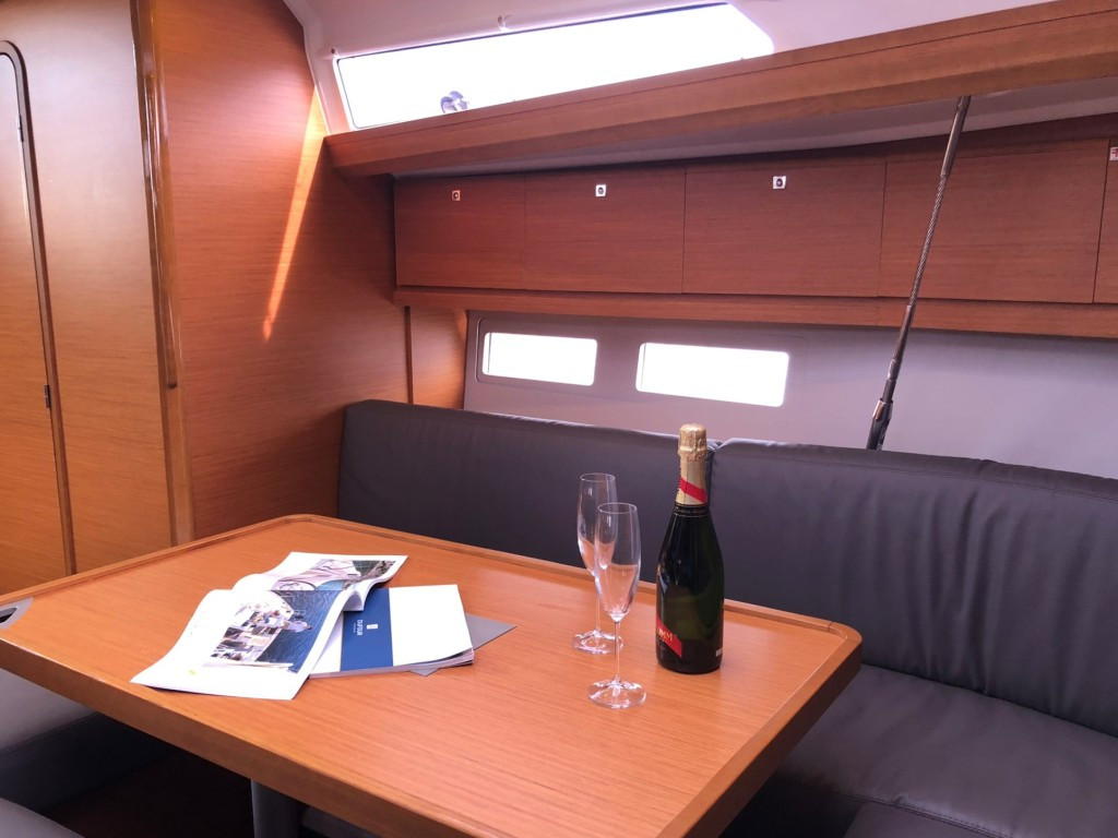 Yacht DUFOUR - 412 Grand Large "Pamoja"