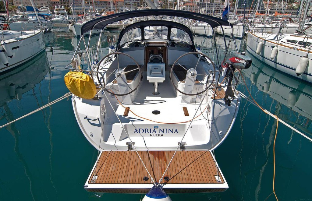 Yacht BAVARIA - Cruiser 37 "Adria Nina"