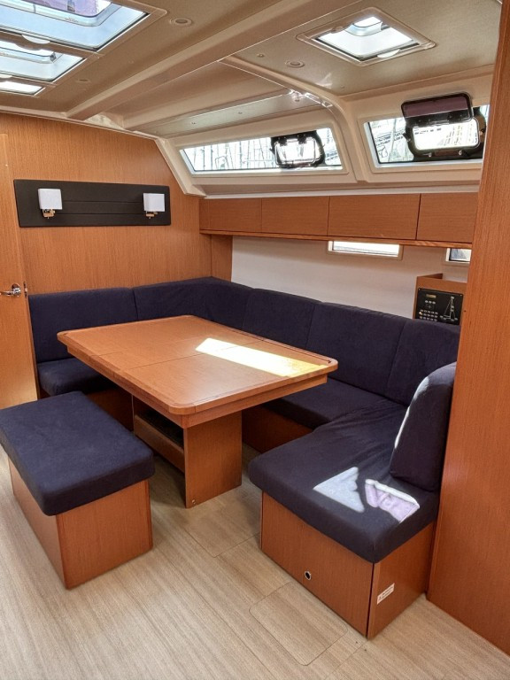 Yacht BAVARIA - Cruiser 46 "Emma"