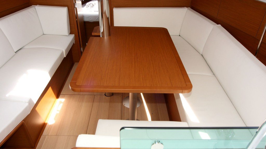Yacht JEANNEAU - Sun Odyssey 389 "Tina"