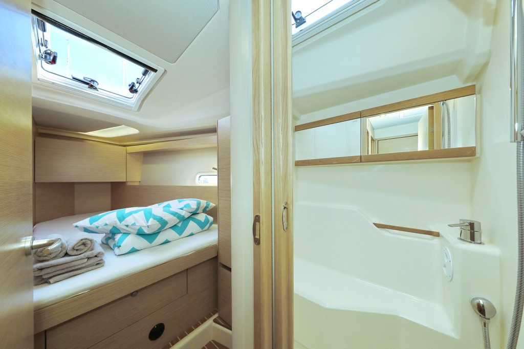 Yacht HANSE - 458 "Kind of Magic"