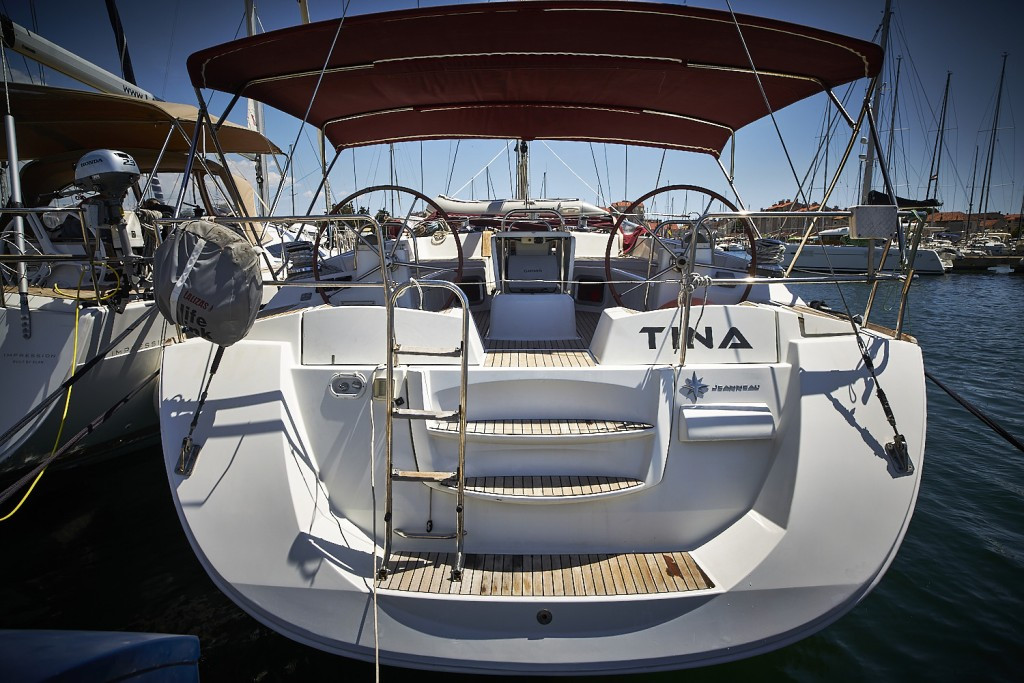 Yacht JEANNEAU - 53 "Tina"