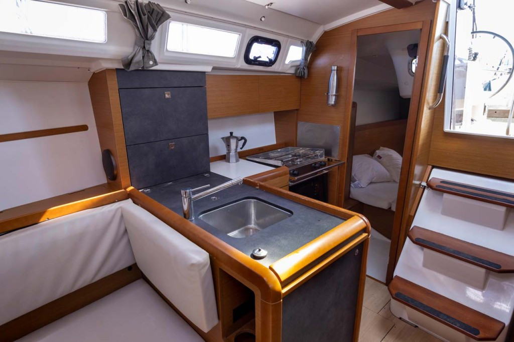Yacht JEANNEAU - Sun Odyssey 349 "In The Mood"