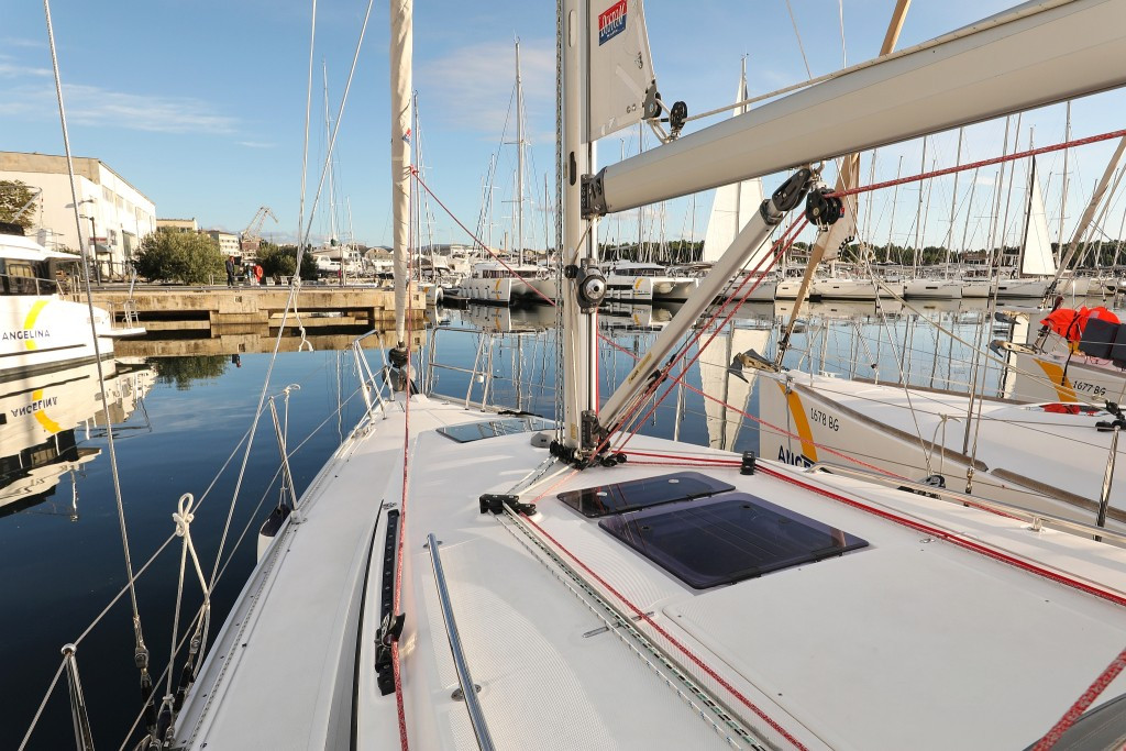 Yacht BAVARIA - Cruiser 34 "Arizona"