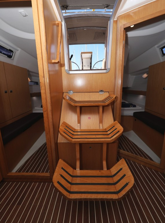 Yacht BAVARIA - Cruiser 34 "Arizona"