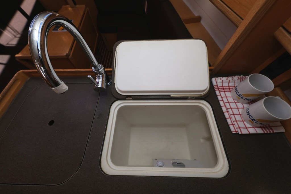 Yacht BAVARIA - Cruiser 34 "Arizona"