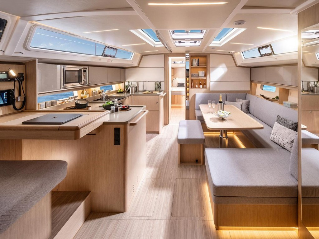 Yacht BAVARIA - C46 "Bosun"