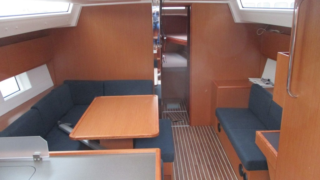 Yacht BAVARIA - C45 "One"