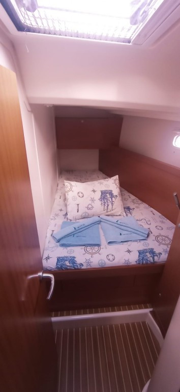 Yacht HANSE - 445 "Juana"