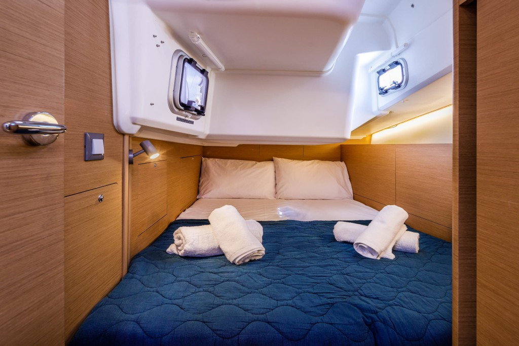 Yacht JEANNEAU - Sun Odyssey 410 "Barracuda"