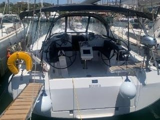 Yacht BAVARIA - C42 "M..a"