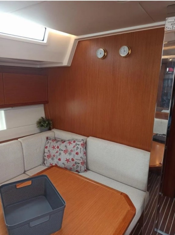 Yacht BAVARIA - C45 "Nutmeg"