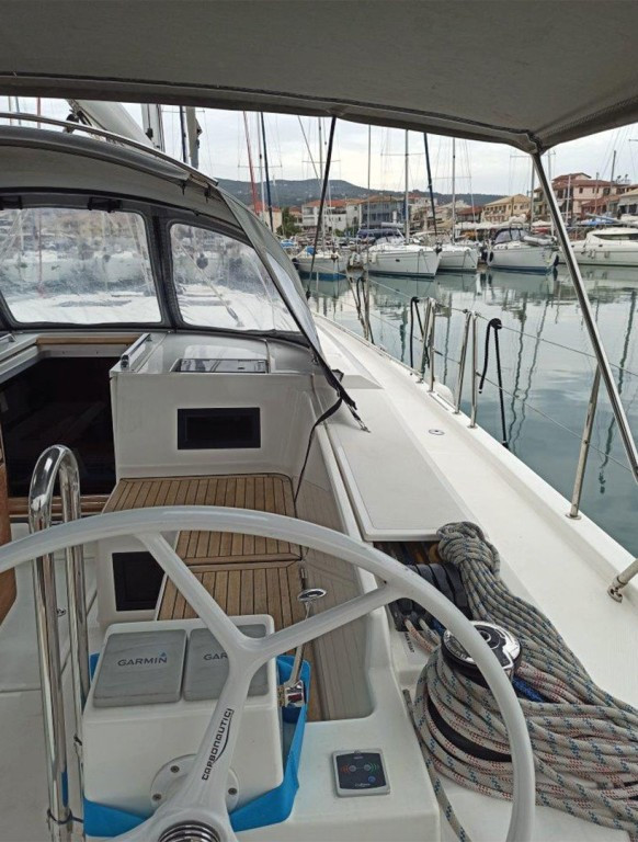 Yacht BAVARIA - C45 "Nutmeg"