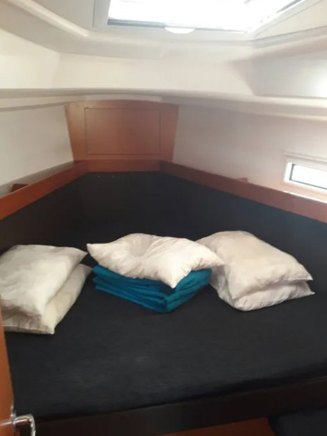 Yacht BAVARIA - Cruiser 37 "John K"