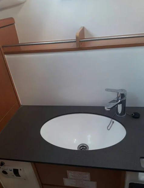 Yacht BAVARIA - Cruiser 37 "John K"