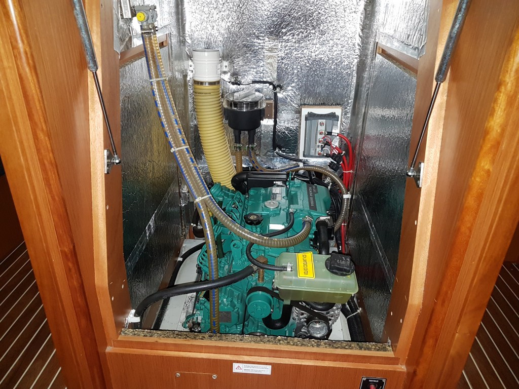 Yacht BAVARIA - Cruiser 41 "Marea"