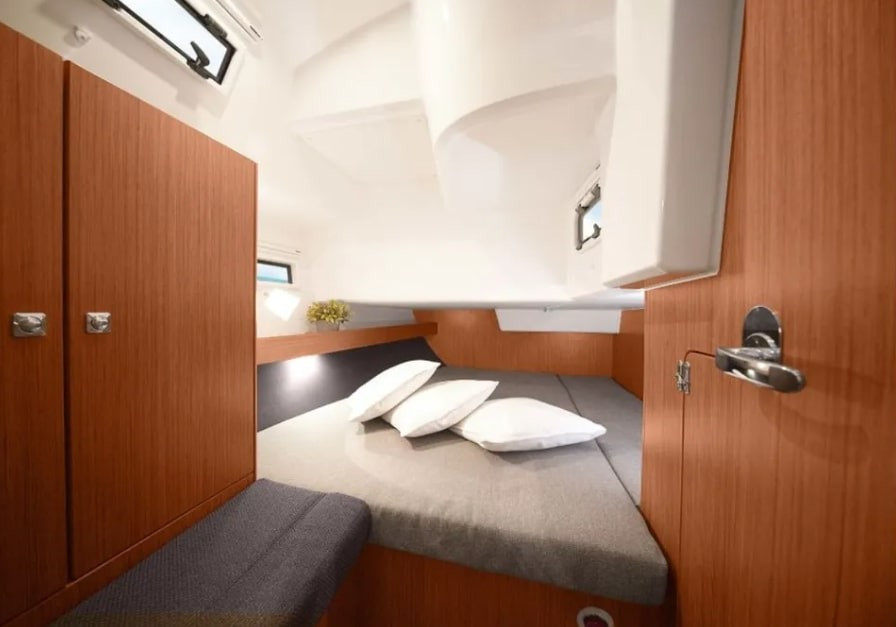 Yacht BAVARIA - Cruiser 41 "Marea"