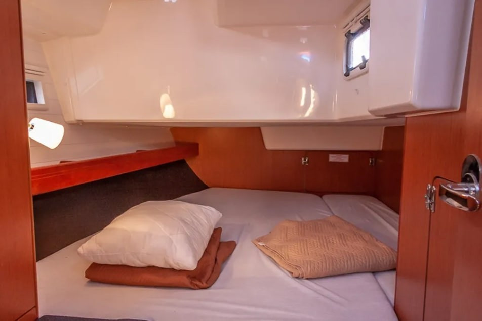 Yacht BAVARIA - Cruiser 41 "Quintessa"