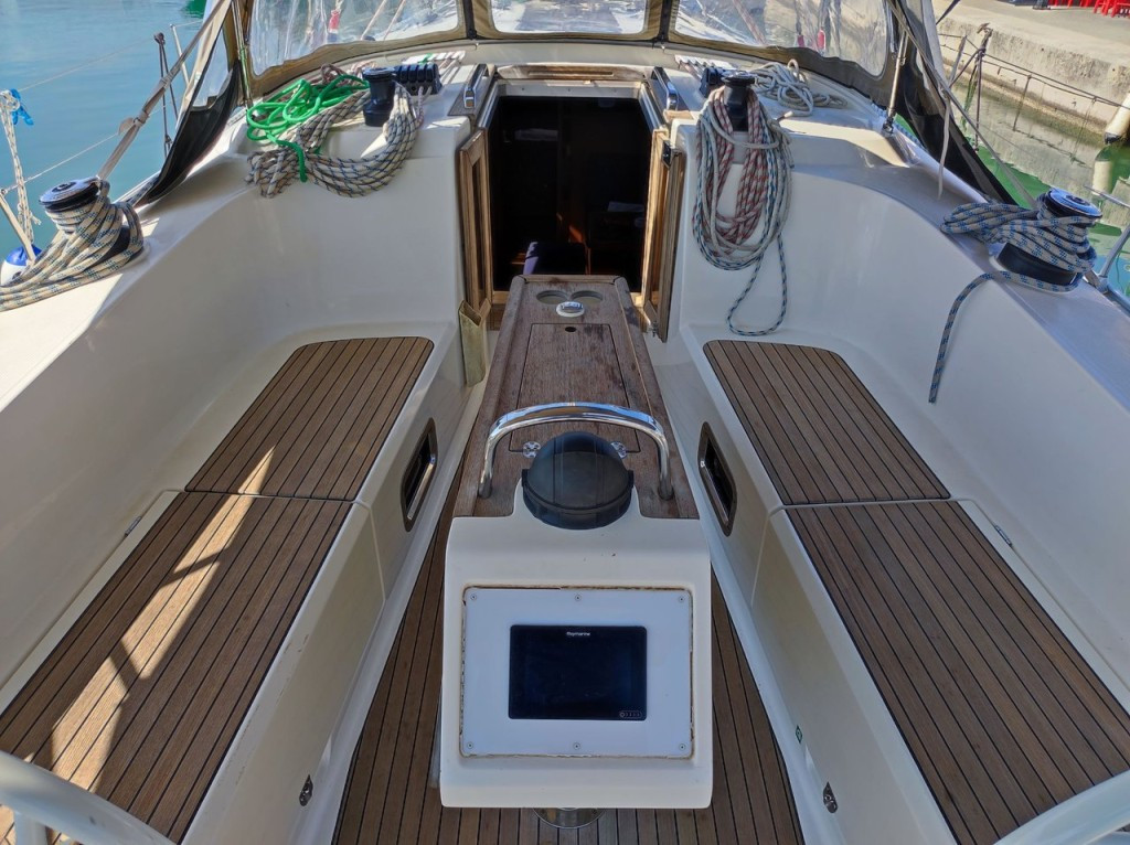 Yacht BAVARIA - Cruiser 41 ""