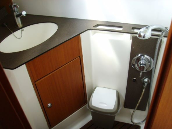 Yacht BAVARIA - Cruiser 45 "Patroklos"