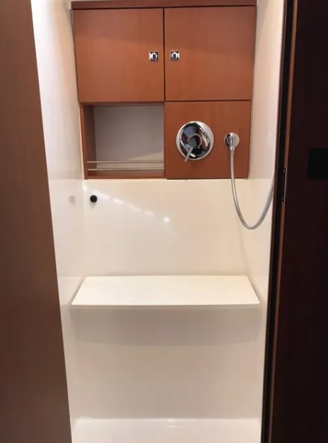 Yacht BAVARIA - Cruiser 46 ""