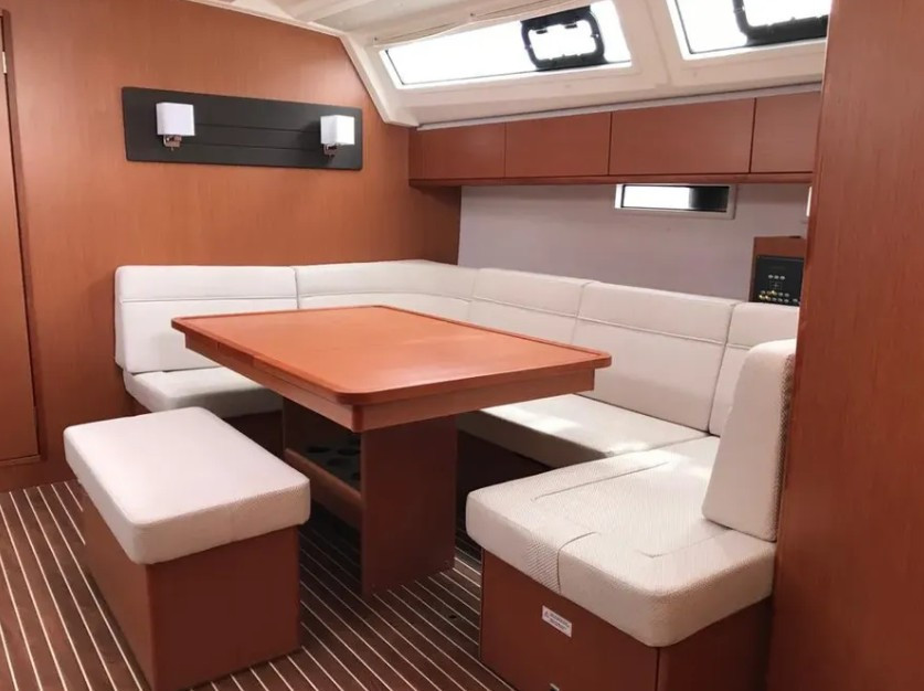 Yacht BAVARIA - Cruiser 46 ""