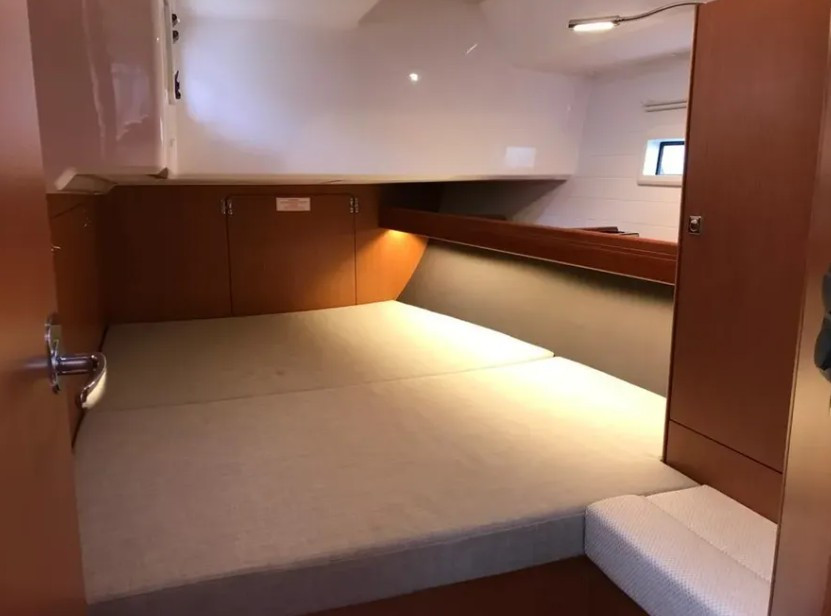 Yacht BAVARIA - Cruiser 46 ""