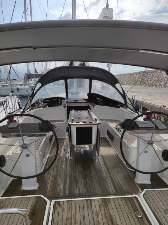 Yacht BAVARIA - Cruiser 56 "Searex"