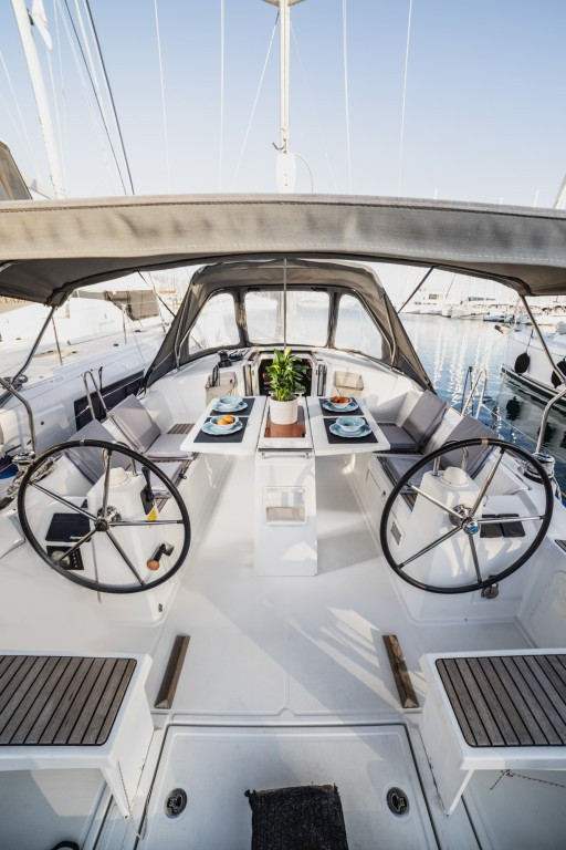 Yacht BENETEAU - Oceanis 38.1 "Rania"