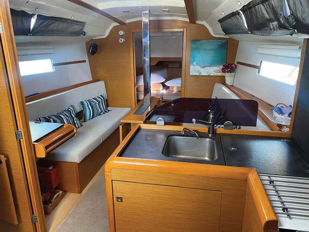 Yacht JEANNEAU - Sun Odyssey 349 "Bliss"