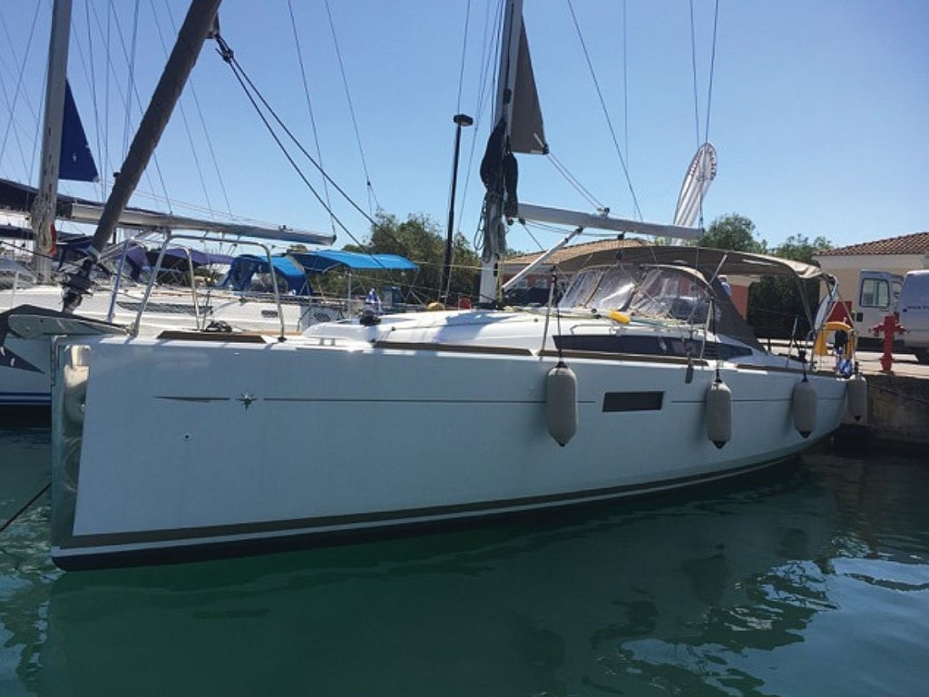 Yacht JEANNEAU - Sun Odyssey 349 "Bliss"