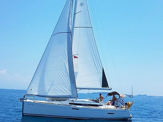 Yacht JEANNEAU - Sun Odyssey 389 "Agios"