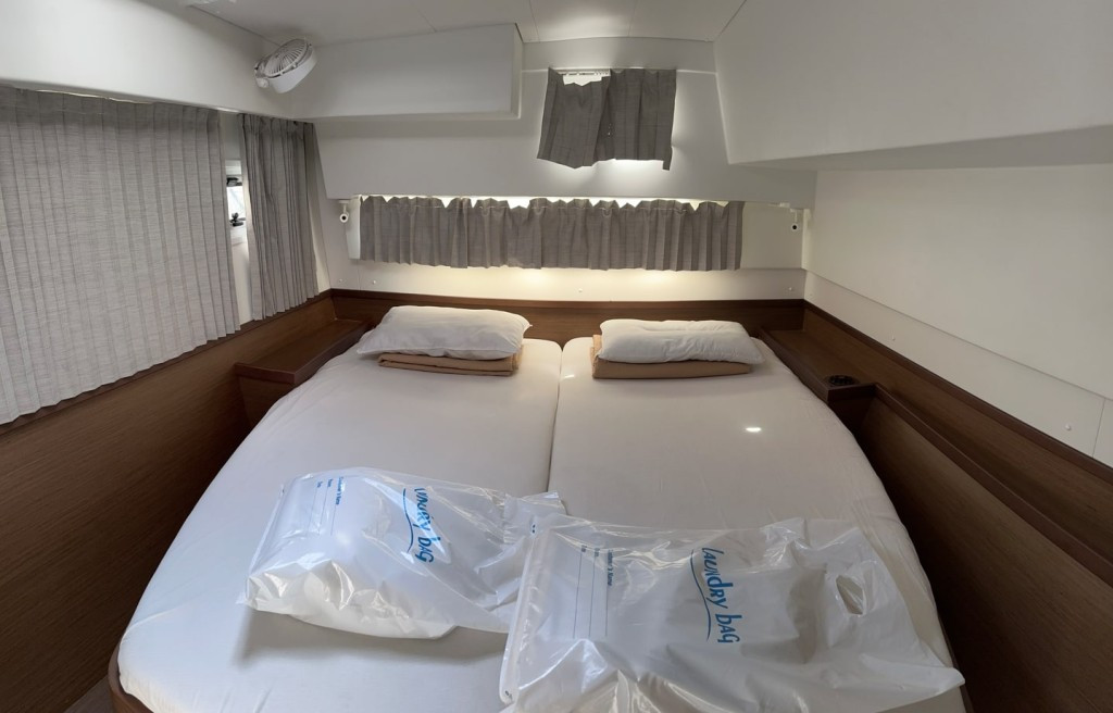 Yacht LAGOON - 42 ""