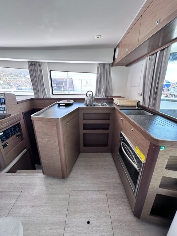 Yacht LAGOON - 42 ""