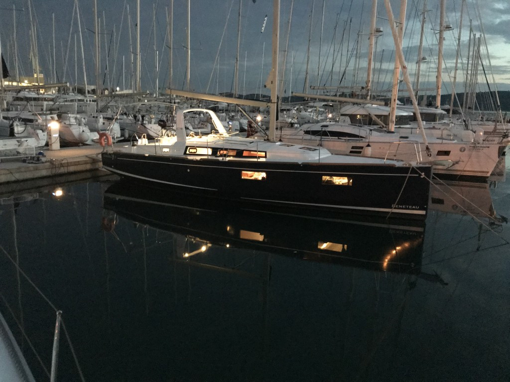Yacht BENETEAU - Oceanis 38.1 "Baby Dory"