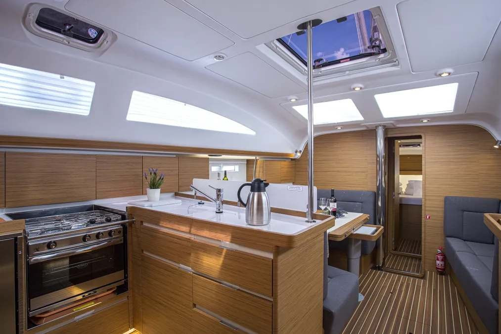 Yacht ELAN - Impression 45 "Monaco"