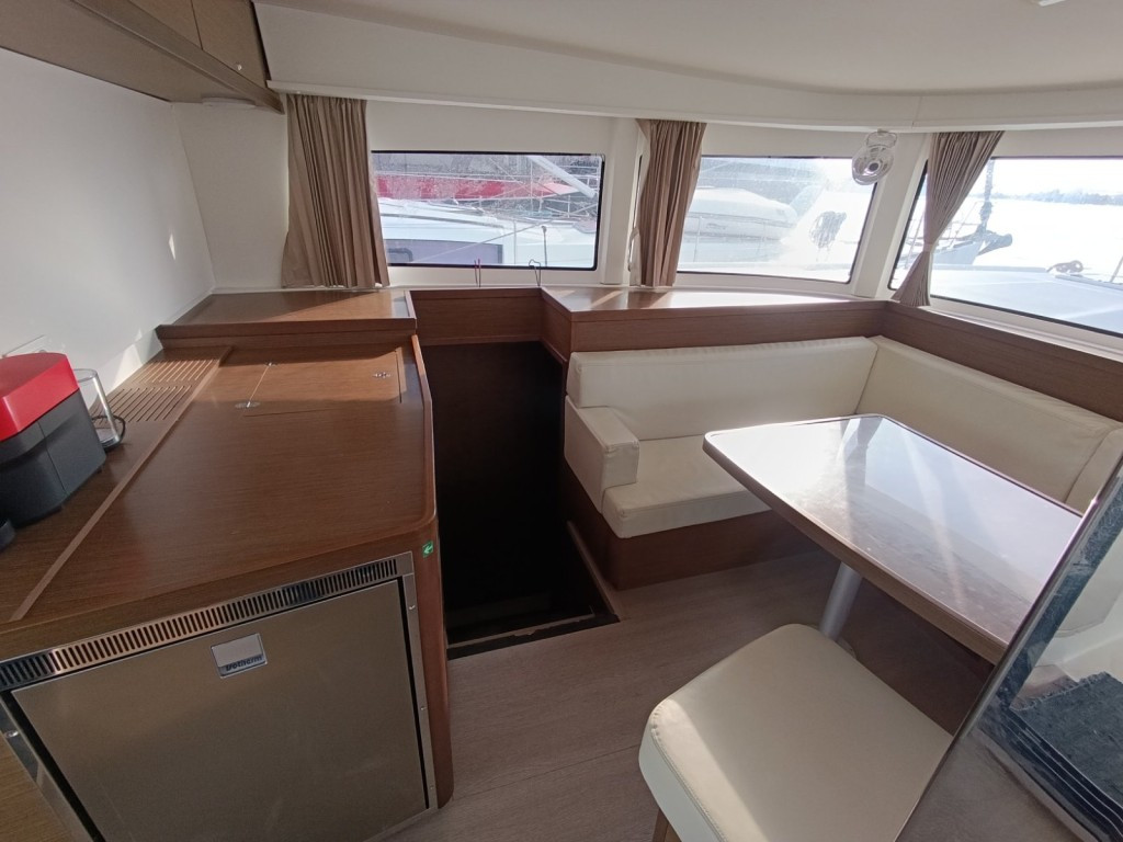 Yacht LAGOON - 42 "Neptune"