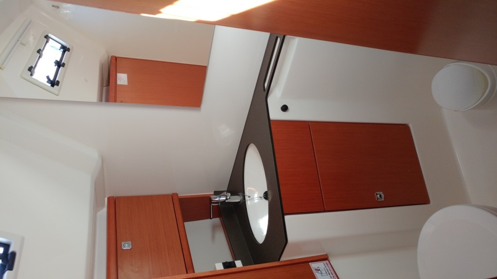 Yacht BAVARIA - Cruiser 46 "Efi"