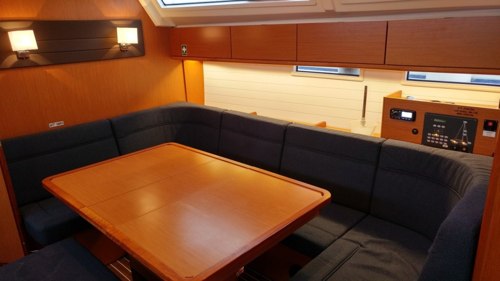 Yacht BAVARIA - Cruiser 46 "Efi"