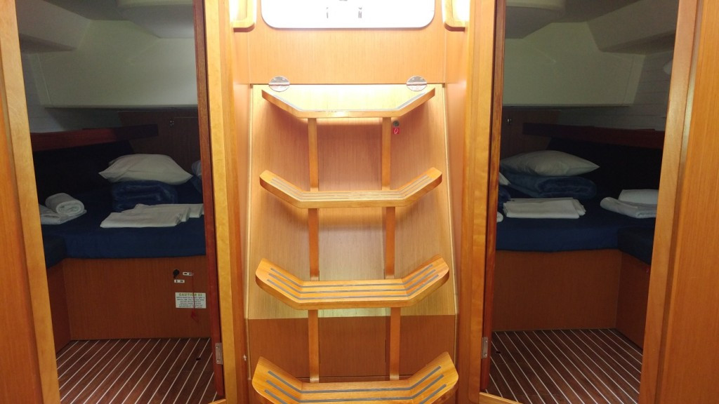 Yacht BAVARIA - Cruiser 46 "Efi"